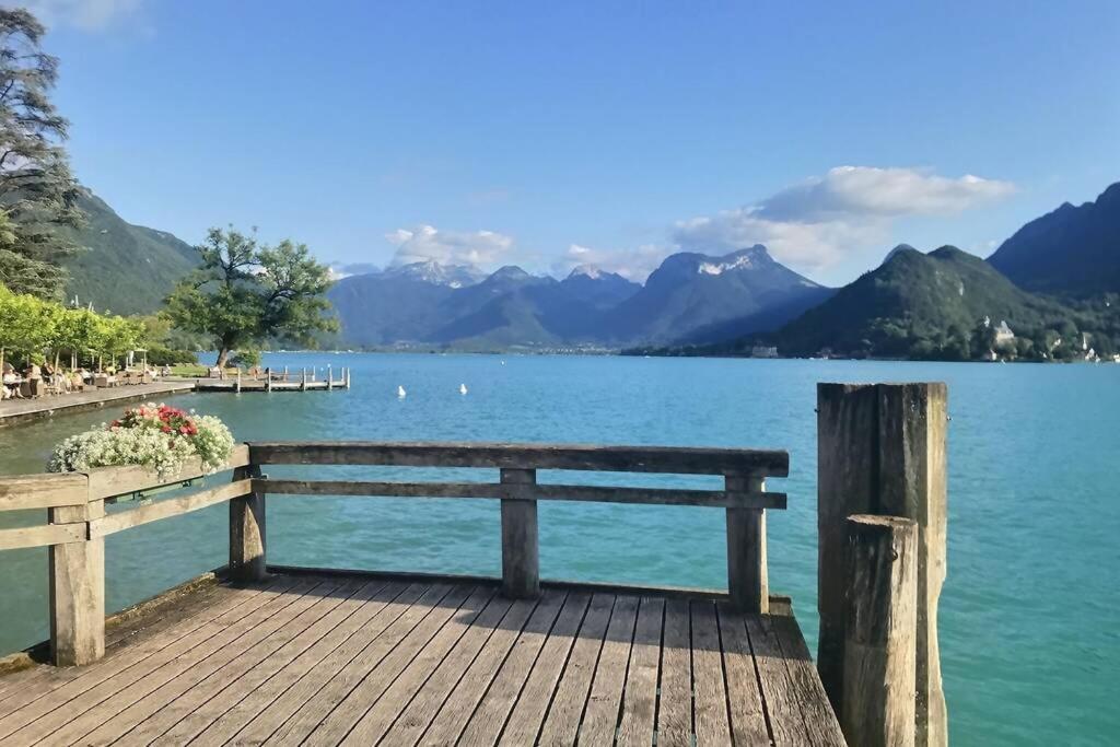 Tres Bel Appartement En Rez De Jardin, Talloires Bagian luar foto